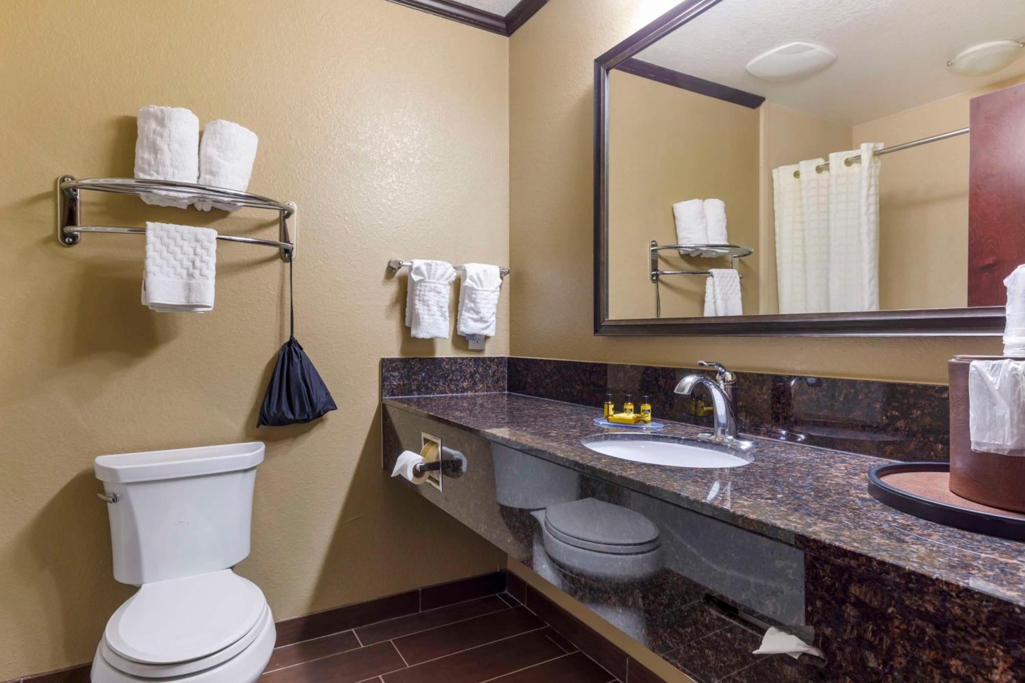 Best Western Plus Classic Inn And Suites Center Exteriör bild